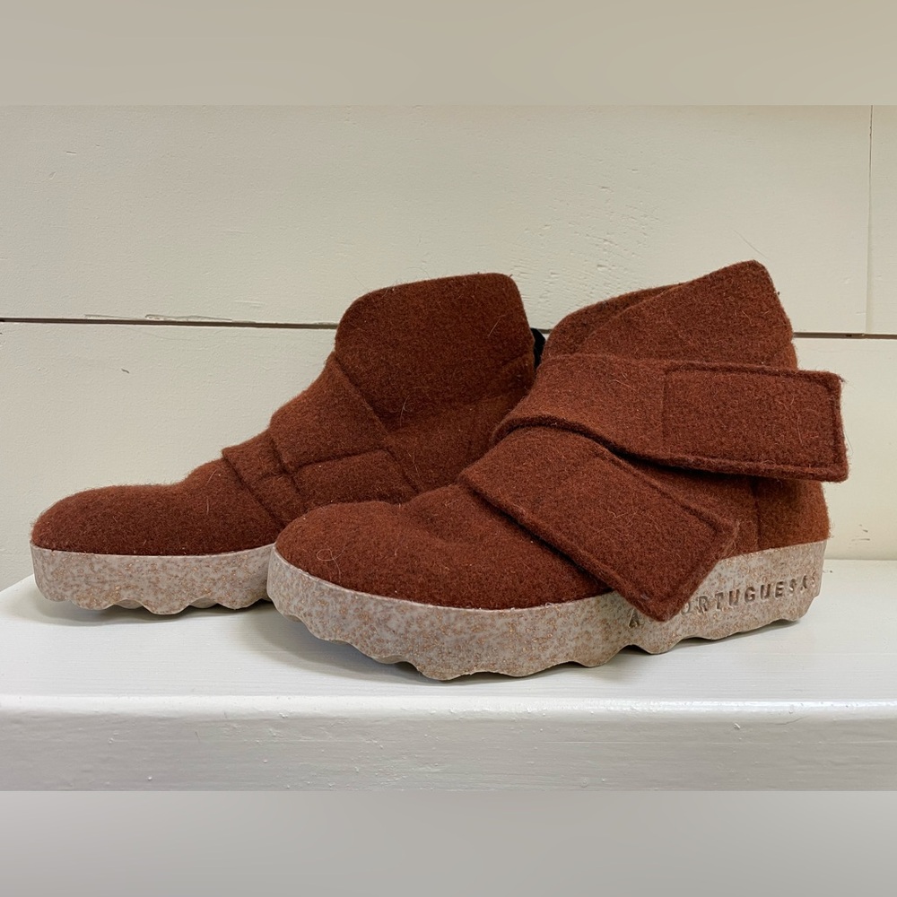 Asportuguesas by Fly London Wool Case Booties Maroon Size 40